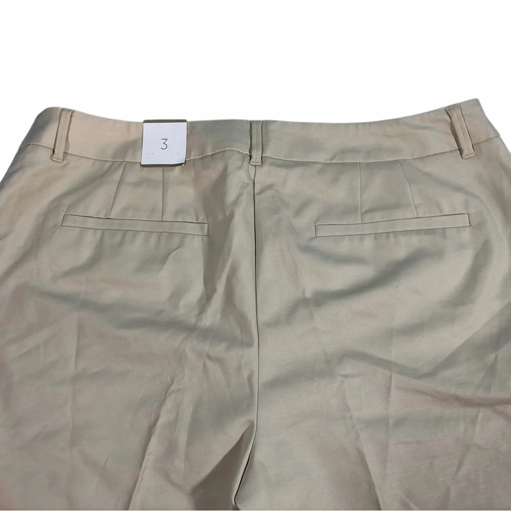 Chicos Shorts Size 3 Beige Pockets Flat Front Bermuda Cotton Blend - Picture 3 of 10